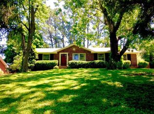 1922 Pinehurst Dr, Nashville, TN 37216