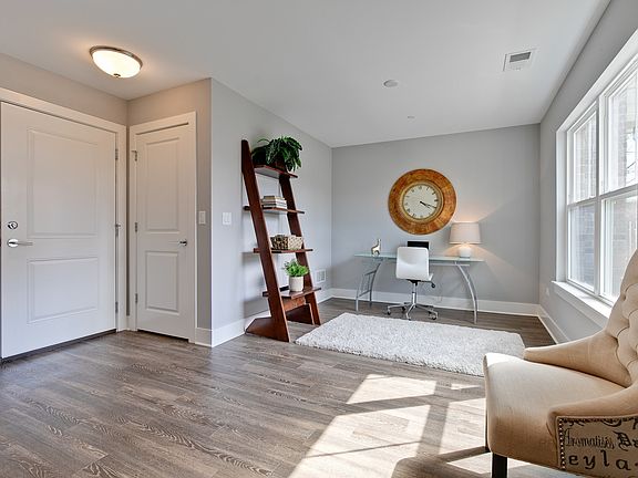 3rd image of 20 Webster Ave #B
