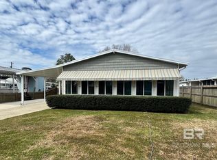 1165 Santa Anna Ln, Lillian, AL 36549