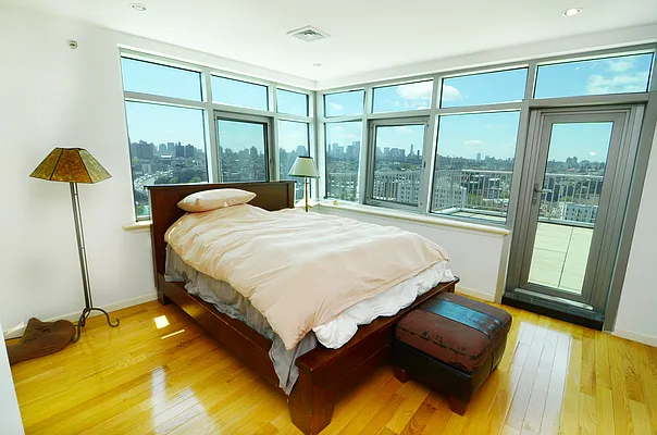 Rented by REAL New York | media 8