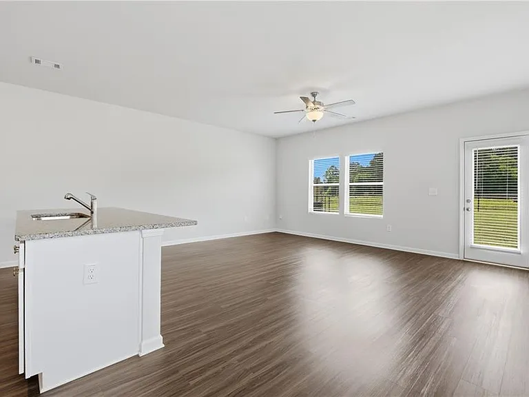157 Green Loop NW — Photo 11