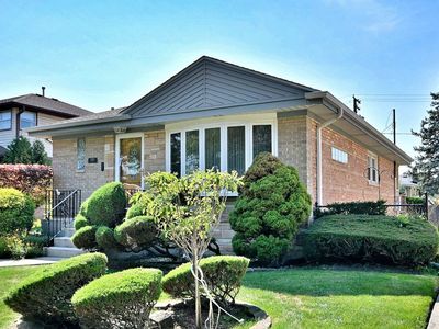 8512 N Oriole Ave, Niles, IL, 60714