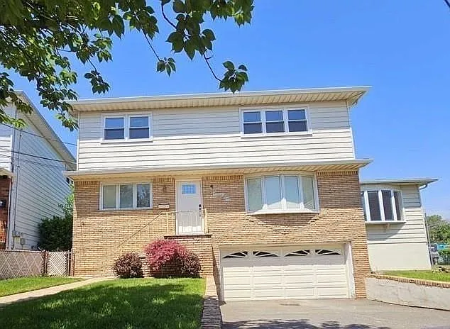 3 bed, 1.0 bath, $3,000 — Photo 3