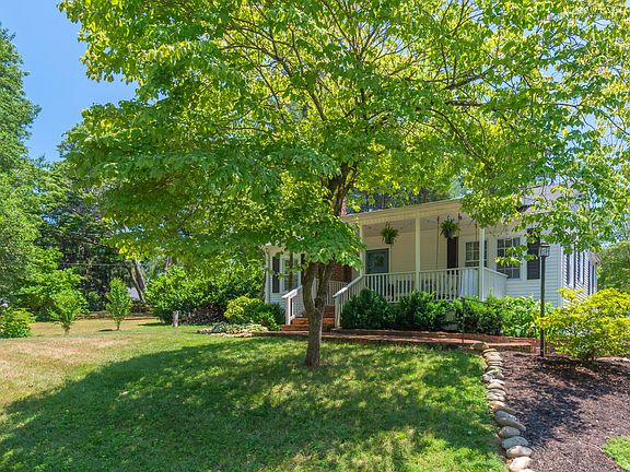 2nd image of 4208 Garden Dr