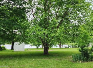 5160 Birch Dr, Mayville, MI 48744