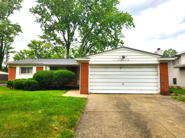 270 Michigan Ave, Elyria, OH 44035