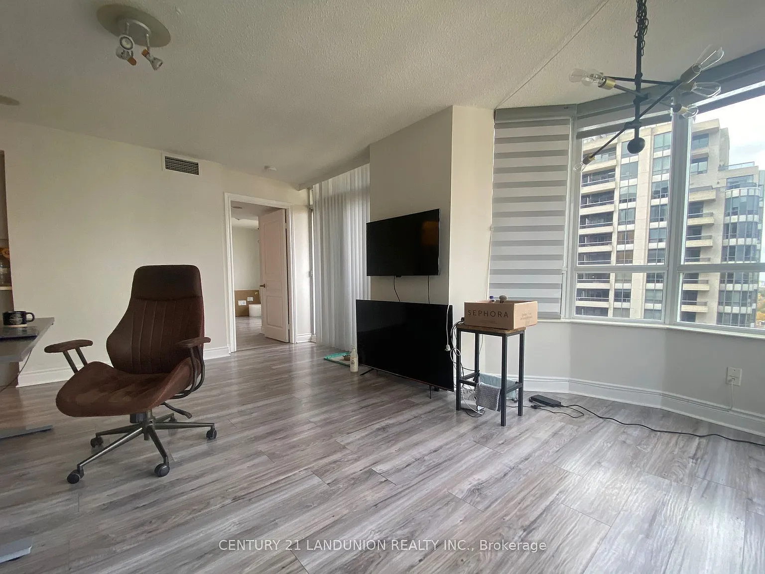 2 bed, $2,900 — Photo 2