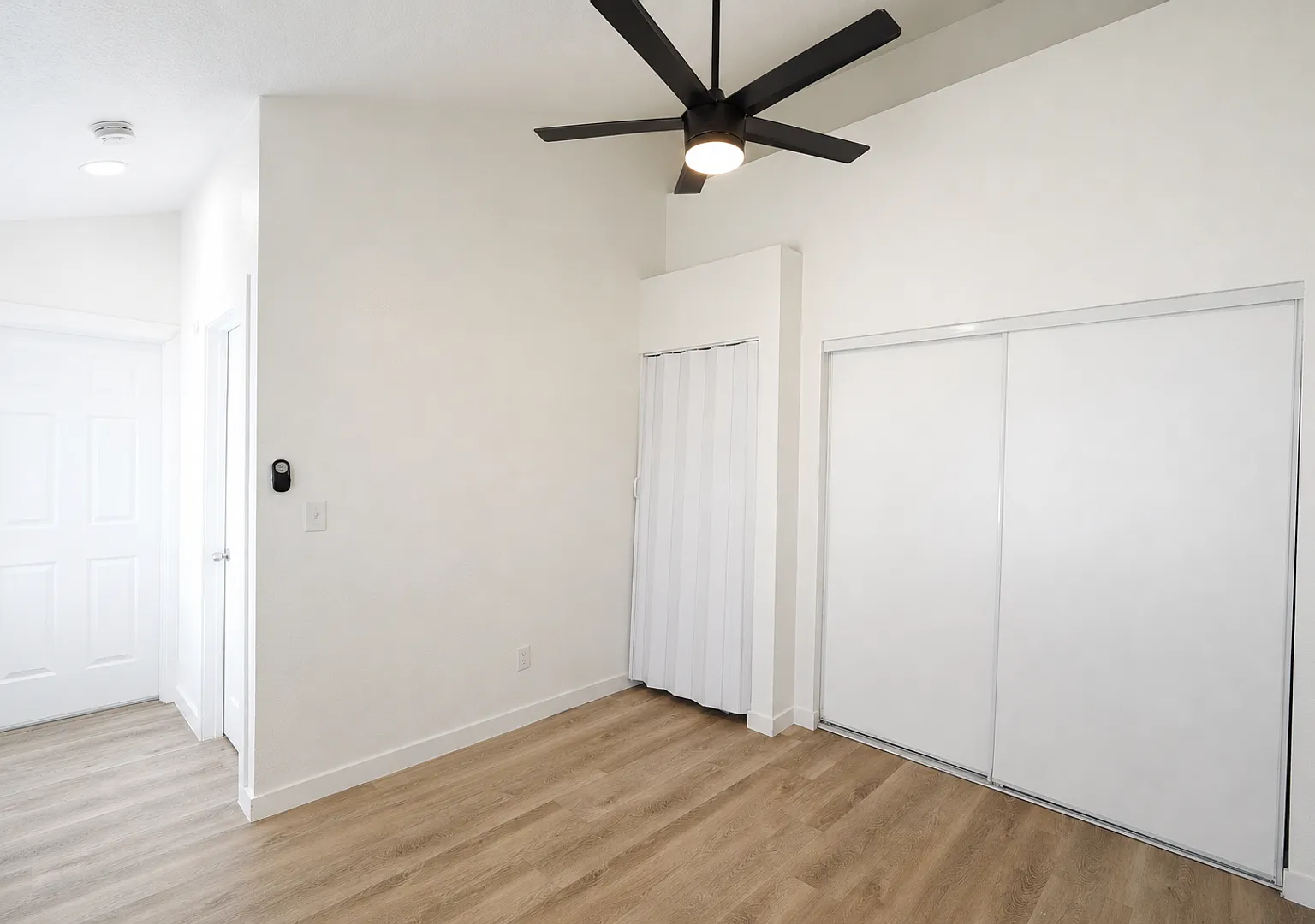 12549 Lasselle Street — Photo 4