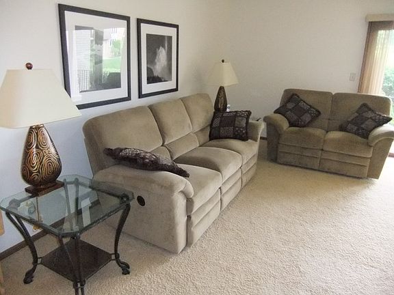 4th image of 15721 S Deerfield Ct #1E