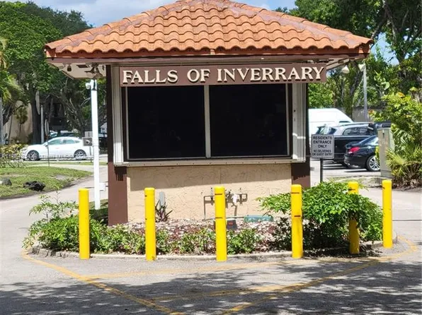 6100 S Falls Circle Dr APT 307, Lauderhill, FL 33319