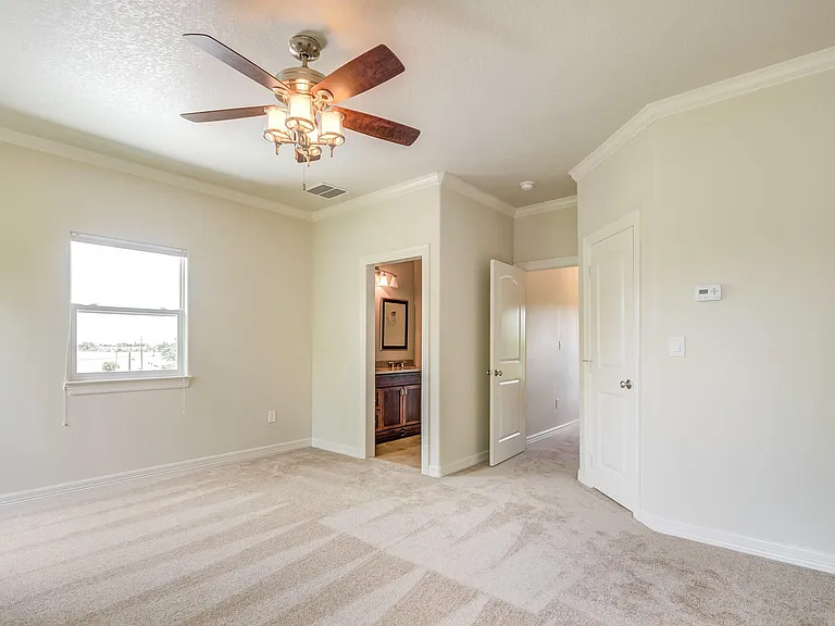 1009 Bryan Ave — Photo 24