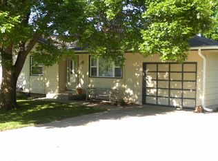 1000 B St, Palmyra, NE 68418