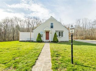 240 Hampton Rd, Pomfret Center, CT 06259