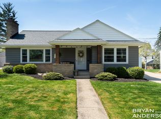 241 Wallinwood Ave NE, Grand Rapids, MI 49503