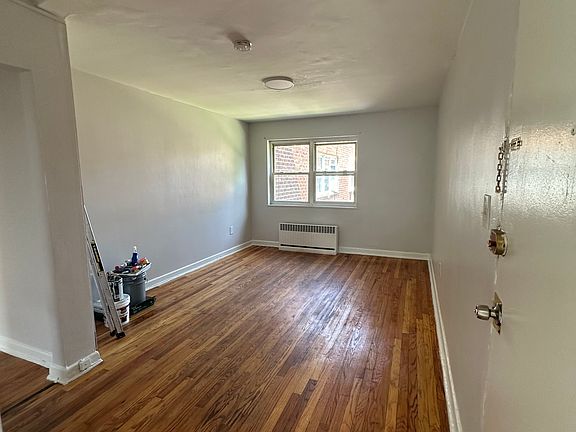 5th image of 291 N Clinton St #B1
