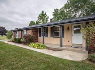7285 N Wayside Ct, Glendale, WI 53209