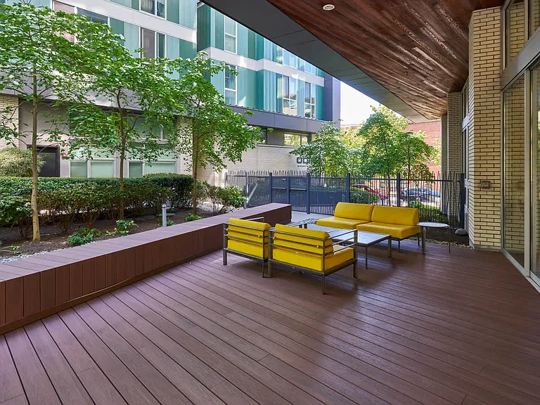 Courtyard Lounge