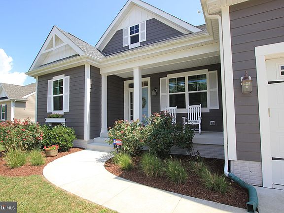 2nd image of 120 Oysterman Dr