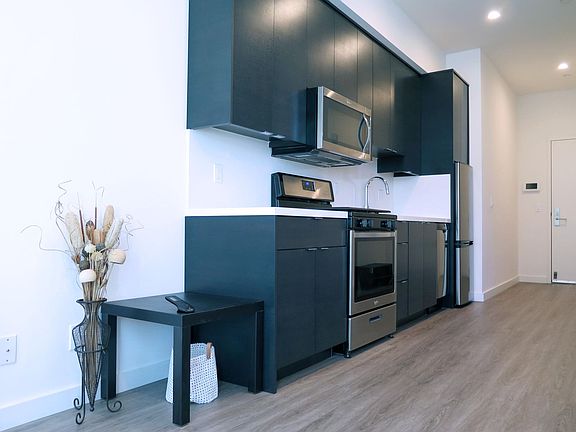2nd image of 237 Shipley St Unit 306