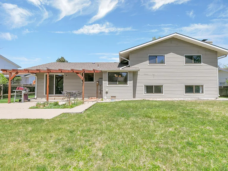 1410 Allison Dr — Photo 23