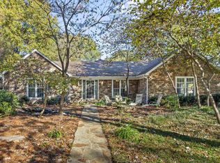 8040 Sunny Creek Dr, Germantown, TN 38138