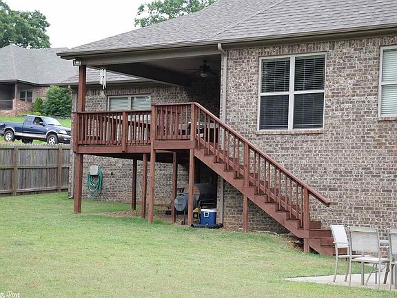 3rd image of 20 Southwind Blvd