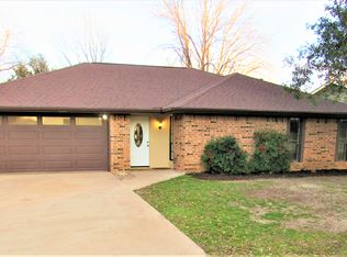 1893 Cliff View Dr, Lewisville, TX 75077