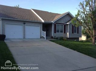 1324 NE 69th St, Gladstone, MO 64118