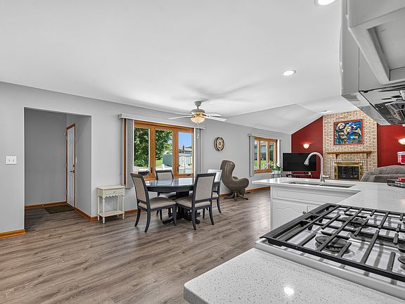 3rd image of 15255 S Rosarie Dr