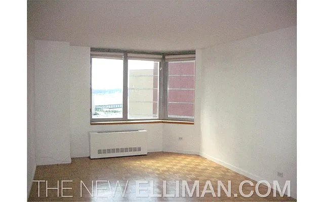 Rented by Douglas Elliman | media 14