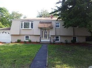 85 Sunnyside Dr, Warwick, RI 02889