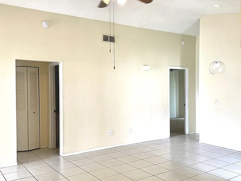 11451 Darlington Dr — Photo 12