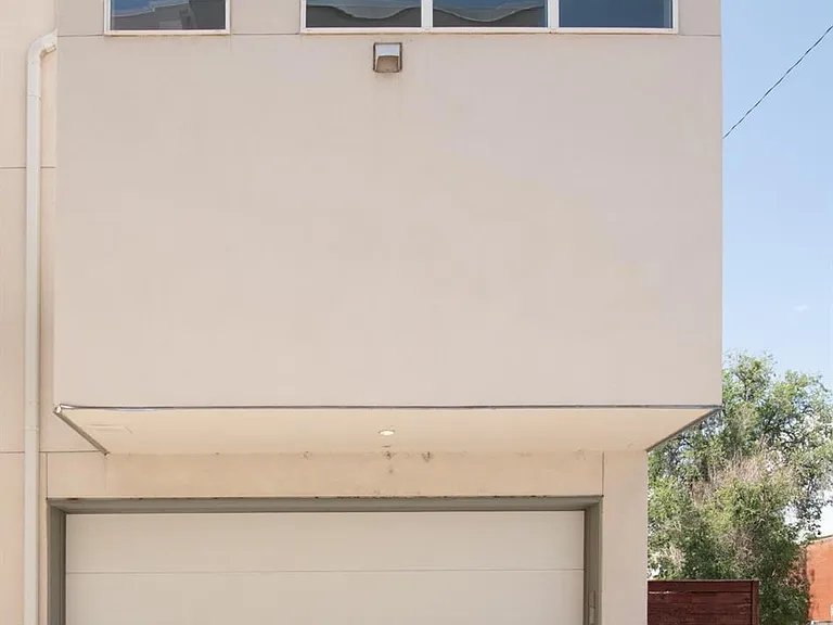 2420 Eliot St — Photo 26