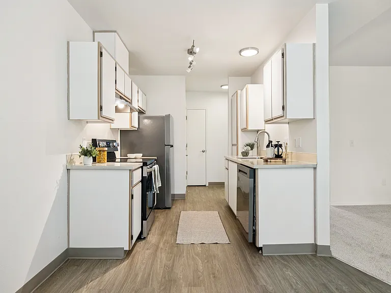 Nolan Ridge Apartments — Photo 12