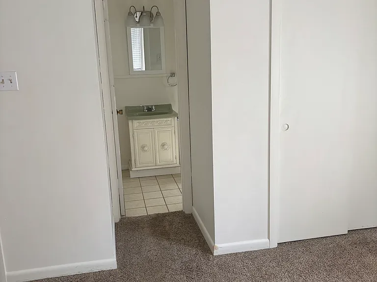 2037 Shadywood Ln — Photo 22