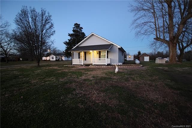 2nd image of 643 E Sanders Rd