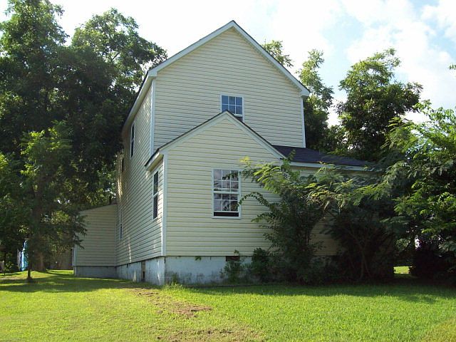 2nd image of 51 Jackson St