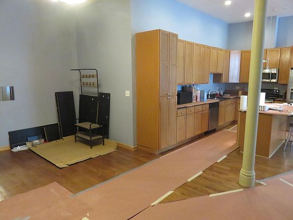 3rd image of 1244 N Milwaukee Ave #3B