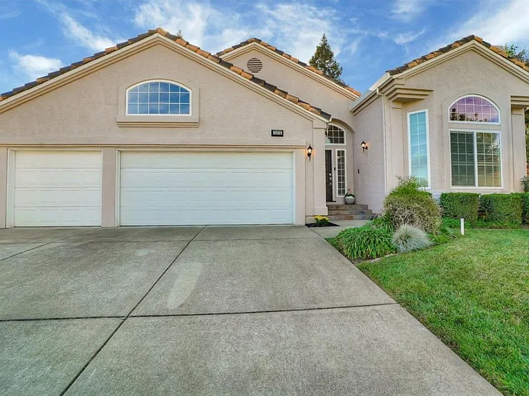 15515 La Jolla Dr — Photo 3