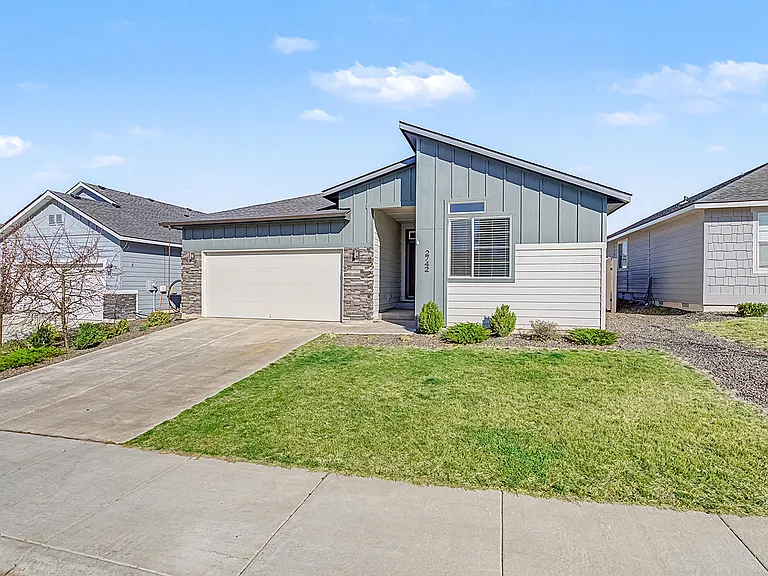 2742 W Balboa Dr — Photo 55