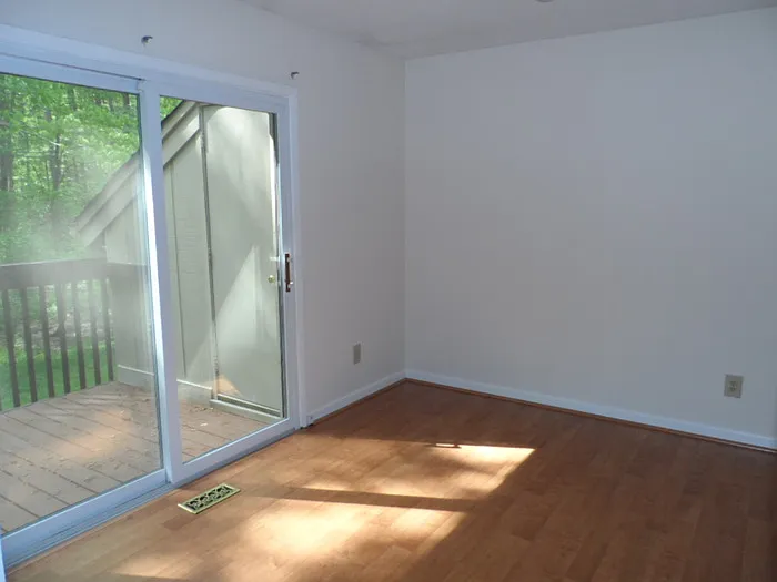 4100 Five Oaks Dr — Photo 11