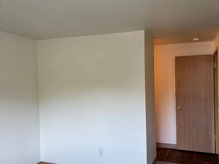 2511 Edenbower Blvd — Photo 32