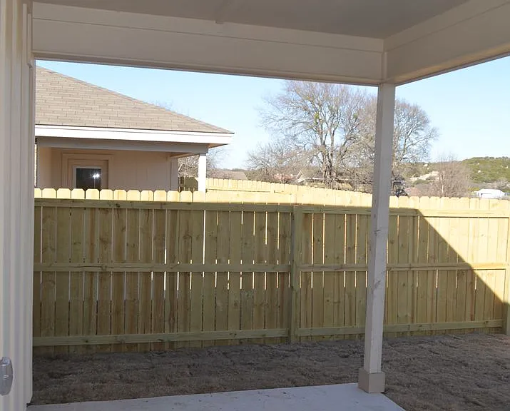 1713 Clovis Dr — Photo 16