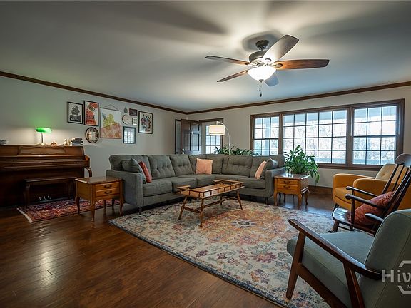 5th image of 157 Holly Hills Court