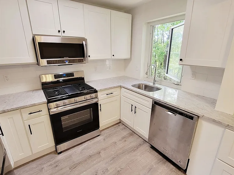 28 Saint Paul St #5 — Photo 1
