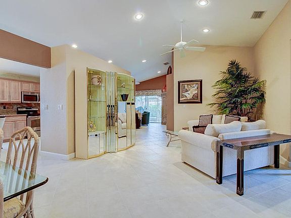 3rd image of 8210 Duomo Cir