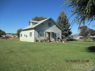 769 SE Combs Flat Rd, Prineville, OR 97754