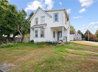 16 Mary St, Griswold, CT 06351