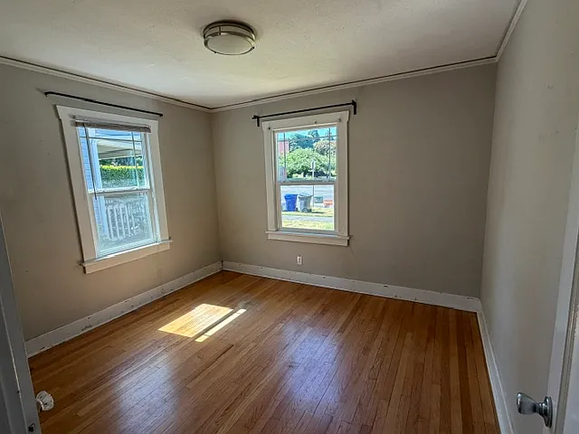 4925 N Willamette Blvd — Photo 4