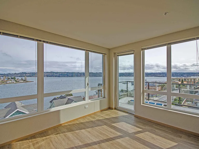 Spyglass Hill Apartments — Photo 26